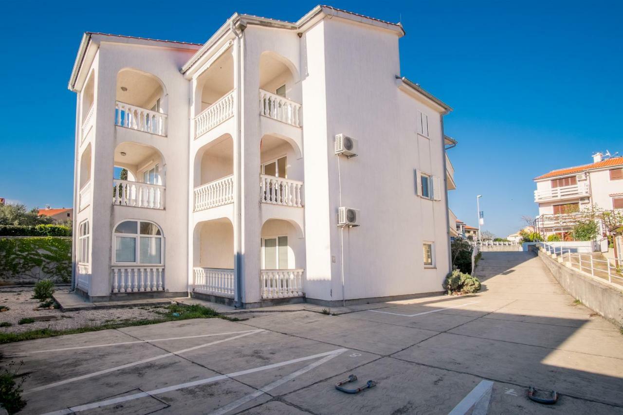 Apartment Filip Krk Town Exterior photo